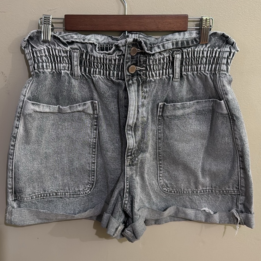 Zara Gray High Waist Shorts Distressed Denim Women's Size 10